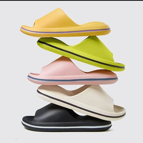 Women's Beautiful Black with White Trimming Open Toe Sandal EVA Slides NWT - Picture 10 of 10